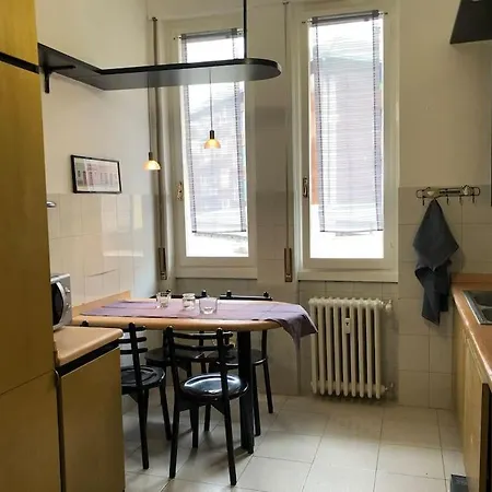 Ampio Bilocale A Apartment *
