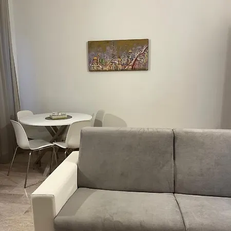 Ampio Bilocale A דירה מילאנו